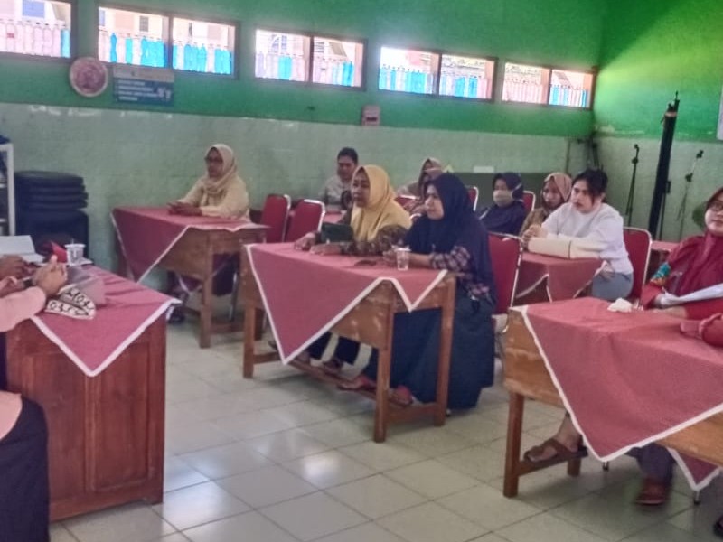 PEMBENTUKAN PENGURUS KOMITE BARU