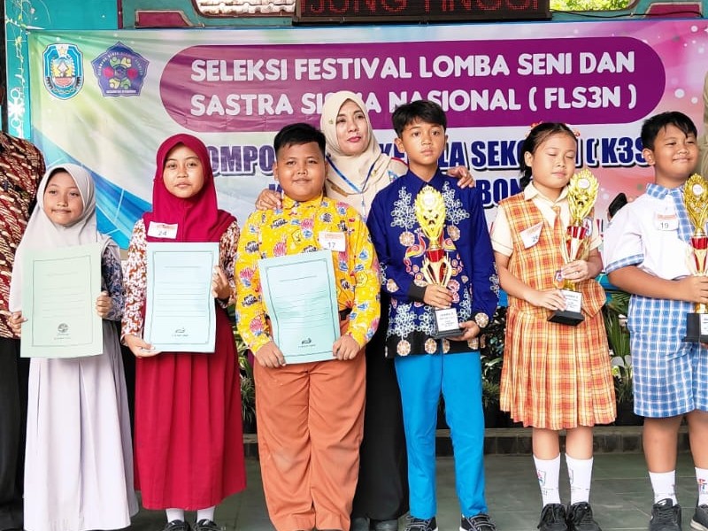 SISWI SD NEGERI 4 PATOKAN MERAIH JUARA HARAPAN 2 FLS3N 2026 CABOR MENYANYI
